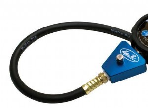 タイヤ圧ゲージのキャリブレーション 