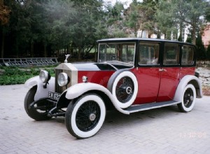 マルティスズキ車のLXI、VXI、ZXIの意味を説明！ 