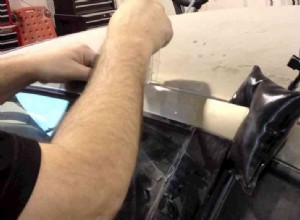 キーターンを解決するが、車のドアの問題のロックを解除しない