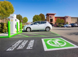 テスラの充電にはどのくらい時間がかかりますか？ 