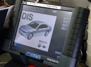 バッテリー交換後にBMWコンピューターをリセットする方法 