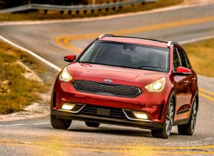 車は惰性で丘の頂上に到達できますか？ 