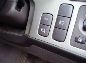 ヘッドライトとハイビームを10分でオンにする方法！ 