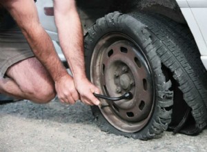 5一般的な道路の危険とそれらを回避する方法 