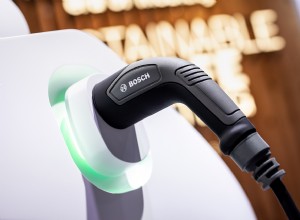 国際政府はEV税額控除をめぐってバイデンを呼びかける 