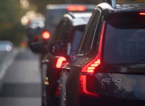 車をテールゲートしてはいけない5つの理由 