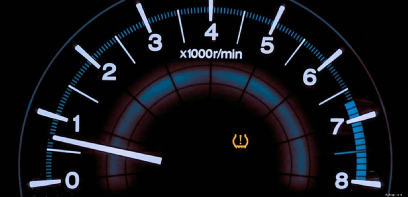 TPMS ライトをリセットする:ホンダ、GM/シボレー、フォード向けの 5 つの実証済みの方法 (OBD を含む) 