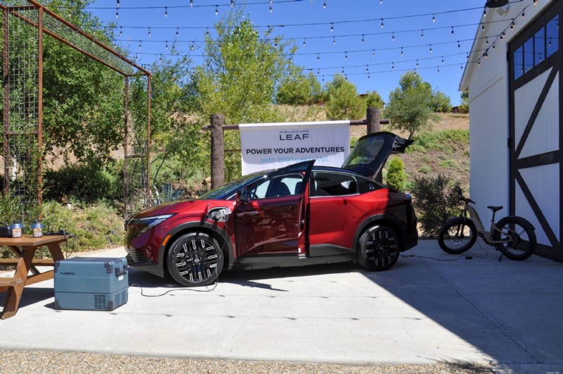 2026 年日産リーフ vs フィアット 500e:専門家による EV の比較とレビュー 