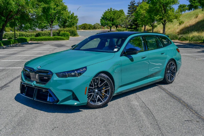 2025 BMW M5 ツーリング PHEV:1 週間の実際のパフォーマンスをレビュー 