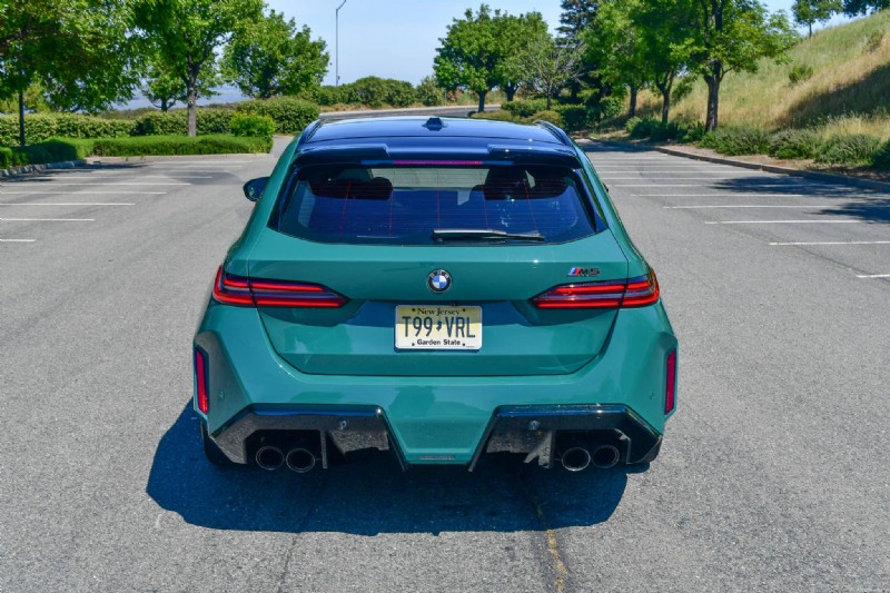 2025 BMW M5 ツーリング PHEV:1 週間の実際のパフォーマンスをレビュー 