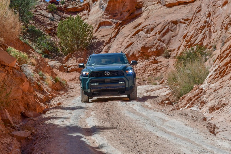 2026 トヨタ 4ランナー TRD オフロード プレミアム:モアブまで 950 マイル以上、新しいオフロード性能をテスト 