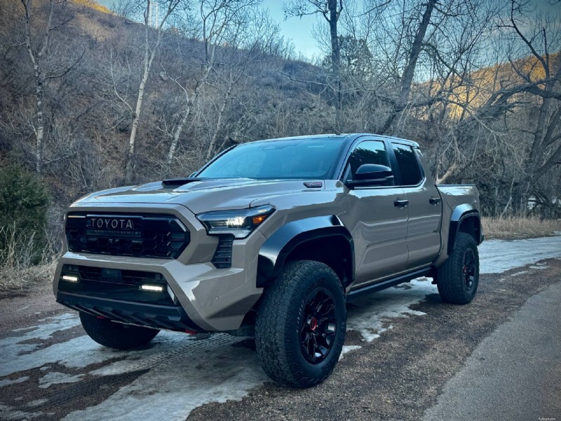 2026 トヨタ タコマ TRD がトレイルハンターを上回る理由:5 つの主な利点 