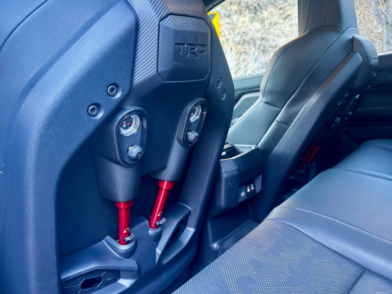 2026 トヨタ タコマ TRD がトレイルハンターを上回る理由:5 つの主な利点 