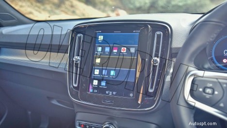 2022 Volvo XC40 Recharge 標準インテリア – プレミアムなデザインと機能 