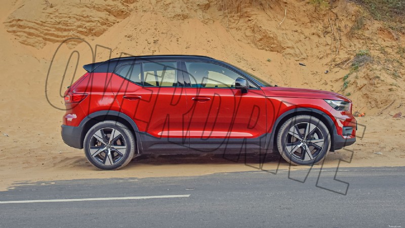 2022 Volvo XC40 Recharge Standard – 外観概要 