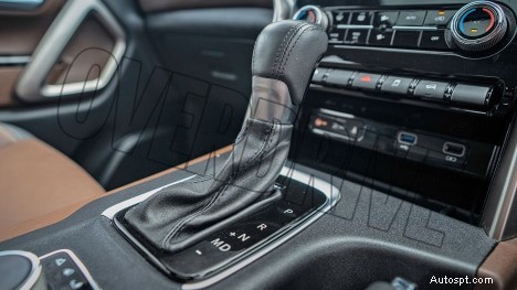 マヒンドラ スコーピオ N 2022 Z8L ガソリン MT:6 スピード、6 シーター インテリア – フルスペックとハイライト 