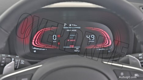 Hyundai Venue 2022 1.2 Kappa MT SX – デュアルトーンインテリアレビュー 