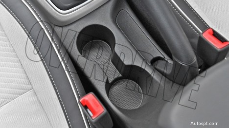 Hyundai Venue 2022 1.2 Kappa MT SX – デュアルトーンインテリアレビュー 