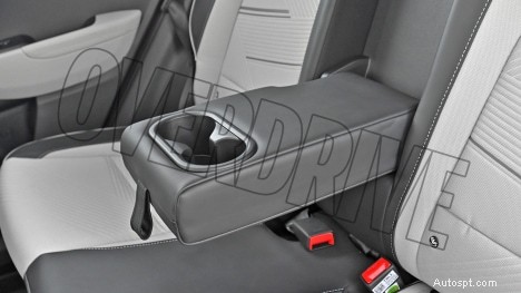Hyundai Venue 2022 1.2 Kappa MT SX – デュアルトーンインテリアレビュー 