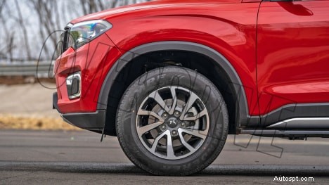 マヒンドラ スコーピオ N 2022 Z8L ガソリン – 6 速マニュアル、洗練された外観 