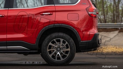 マヒンドラ スコーピオ N 2022 Z8L ガソリン – 6 速マニュアル、洗練された外観 