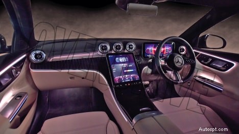 2022 Mercedes‑Benz C‑Class C200 インテリア – 豪華さ、快適さ、最先端のデザイン 