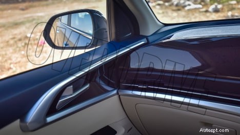 2022 Kia Carens Luxury Plus – 7 人乗り、1.5L エンジン、6 速オートマチックインテリア 