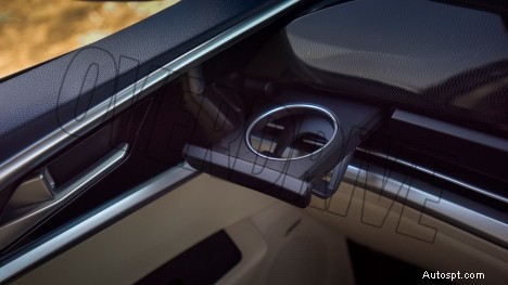 2022 Kia Carens Luxury Plus – 7 人乗り、1.5L エンジン、6 速オートマチックインテリア 