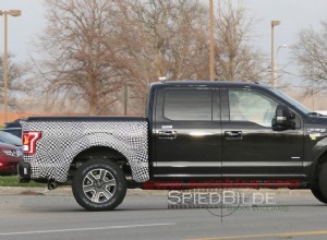 フォード F-150 プロトタイプはランドローバー ターボディーゼル V6 エンジンを搭載 