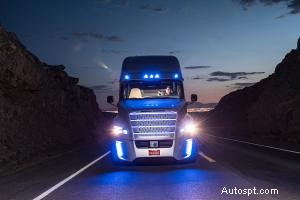 自動運転トラックが米国初の道路認可を取得、より安全でコスト効率の高い輸送への道を開く 