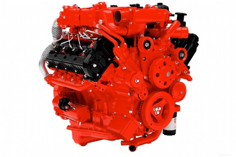 日産 タイタンが強力なカミンズ 5.0L V8 ターボ ディーゼル エンジンを搭載してデビュー 