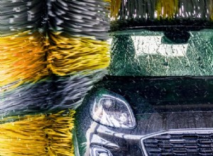 自動洗車 vs 手動洗車:あなたの車に最適なケアを選択してください 
