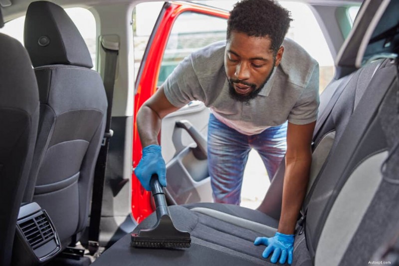 Quick &Easy Techniques to Remove Sand from Your Car 