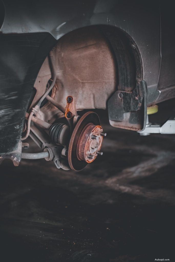 ブレーキとローターのトップケア:C&S Auto Repair からのプロのヒント 