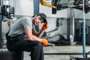 C&S 自動車修理:アイダホ フォールズの専門家による車両メンテナンスと修理 