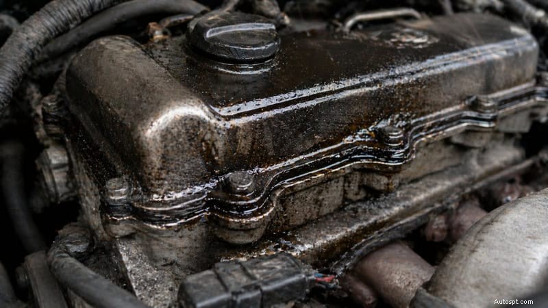 車のオイル漏れの説明:原因、症状、修理、費用の見積もり – Rx メカニック 