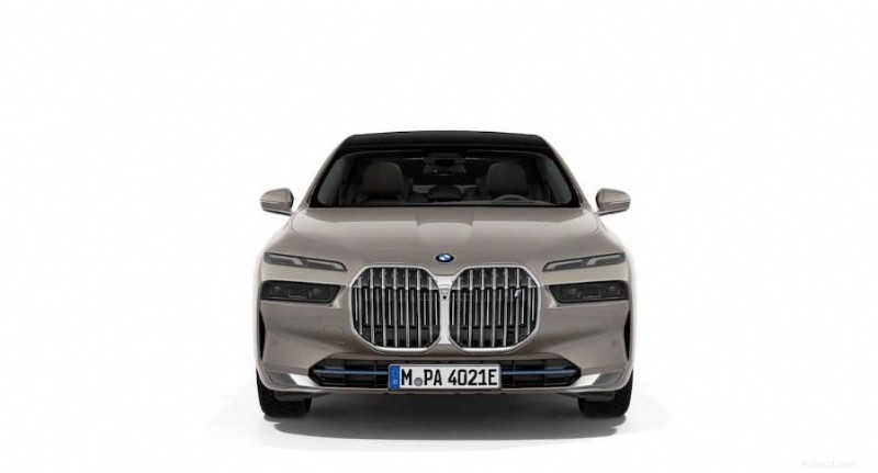 BMW i7 サルーン:英国で全電気式高級車を購入するための決定版ガイド 