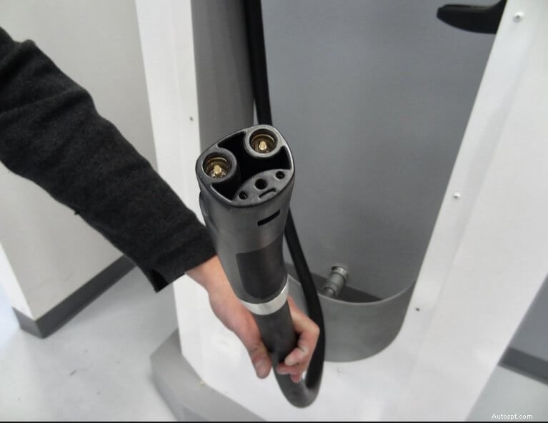 EV 充電ステーションの設置コスト:知っておくべきこと 