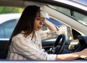 車の AC 圧力スイッチが故障した場合の危険信号 - 高圧または低圧の問題 