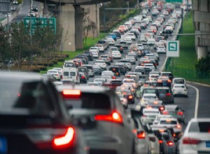専門的な安全コースで運転スキルを向上させましょう 