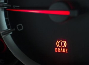 車のブレーキ ライトが点灯する理由を理解する:主な原因と簡単な解決策 