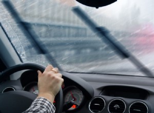 車の AC システムがヒーターに影響を与える理由:知っておくべきこと 