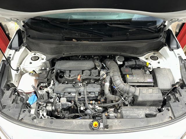 車のカチカチ音を理解する:原因、症状、解決策 
