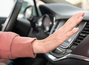 車のACコンデンサーファンが故障している5つの主な兆候と交換費用 
