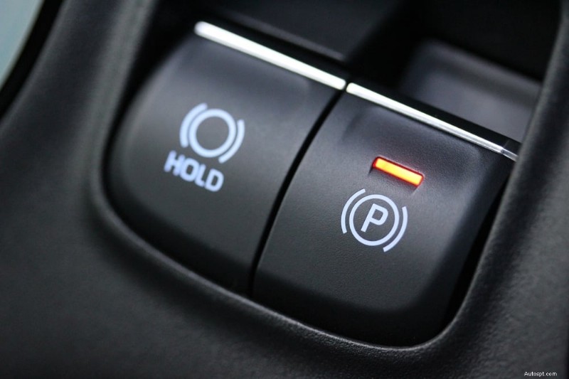 電動パーキング ブレーキのトラブルシューティング:最新の車両の一般的な原因と簡単な解決法 