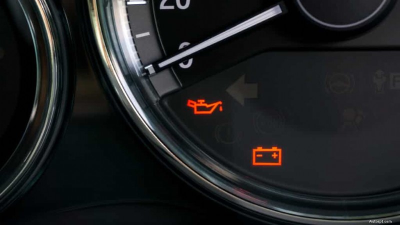 アイドリング時のガタつきの原因は何ですか？車の一般的な原因と簡単な解決策 