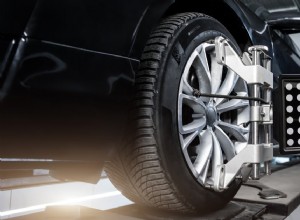 タイヤのローテーションとホイールのアライメント:車両のパフォーマンスを最適化するためにそれぞれのスケジュールをいつ設定するか 