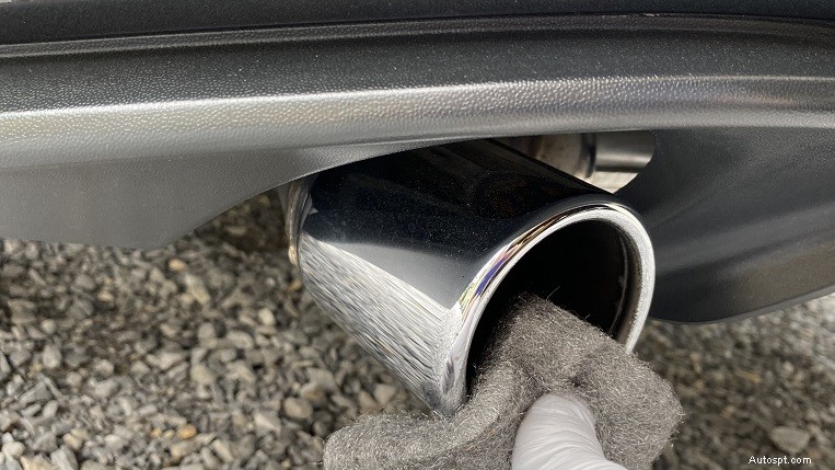 DIY 車のクリーニングに最適な家庭用品トップ 20 