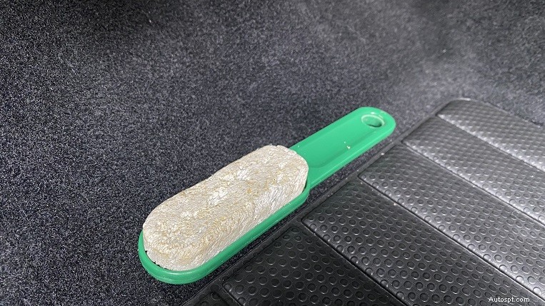 DIY 車のクリーニングに最適な家庭用品トップ 20 