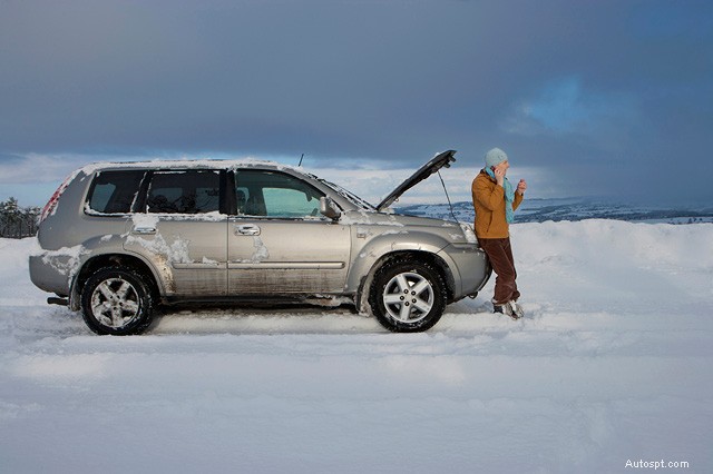 AAA の冬季運転エキスパート ガイド:雪道でも安全を確保 